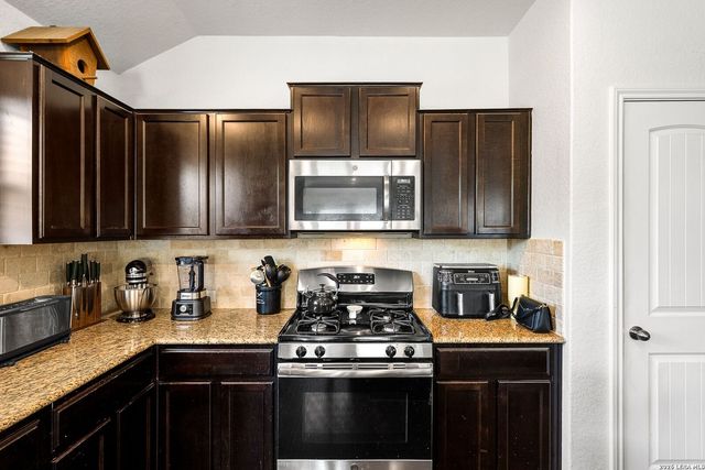 32141 Giant Oak, Bulverde, TX 78163