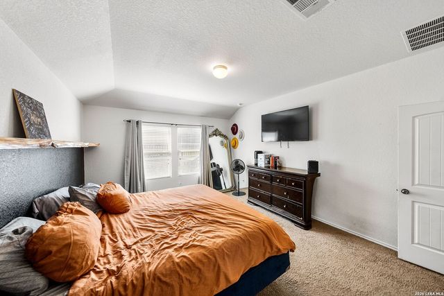 32141 Giant Oak, Bulverde, TX 78163