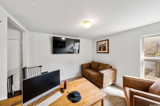 32141 Giant Oak, Bulverde, TX 78163