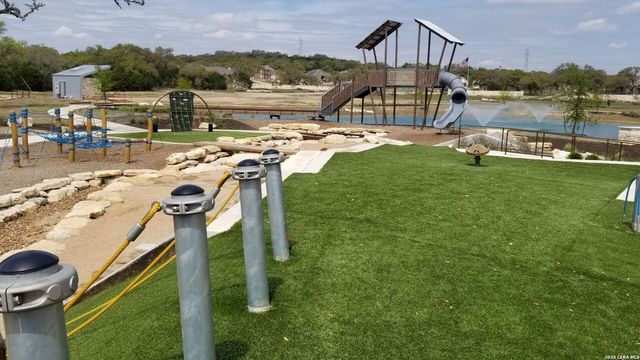 32141 Giant Oak, Bulverde, TX 78163