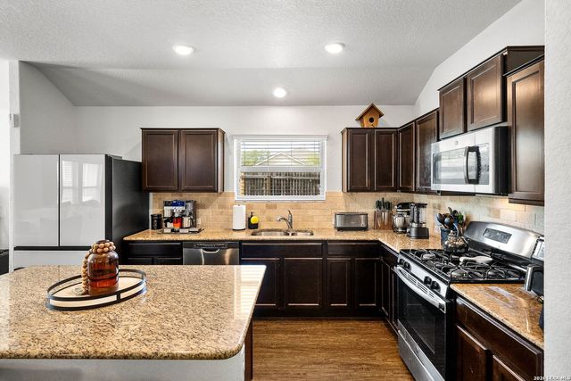 32141 Giant Oak, Bulverde, TX 78163