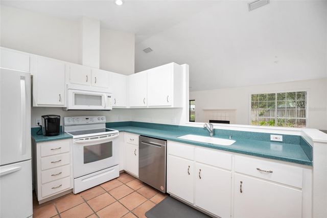 1047 NW 41ST DRIVE, Gainesville, FL 32605