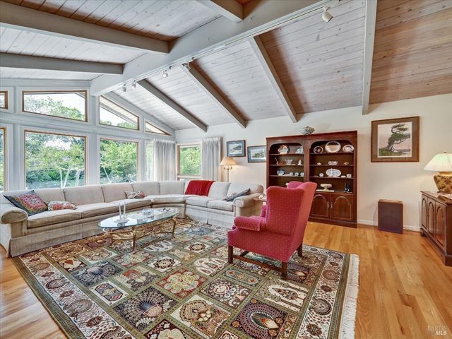 6410 Bennett Valley Rd, Santa Rosa, CA 95404