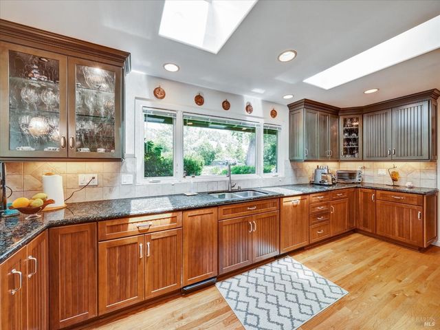 6410 Bennett Valley Rd, Santa Rosa, CA 95404