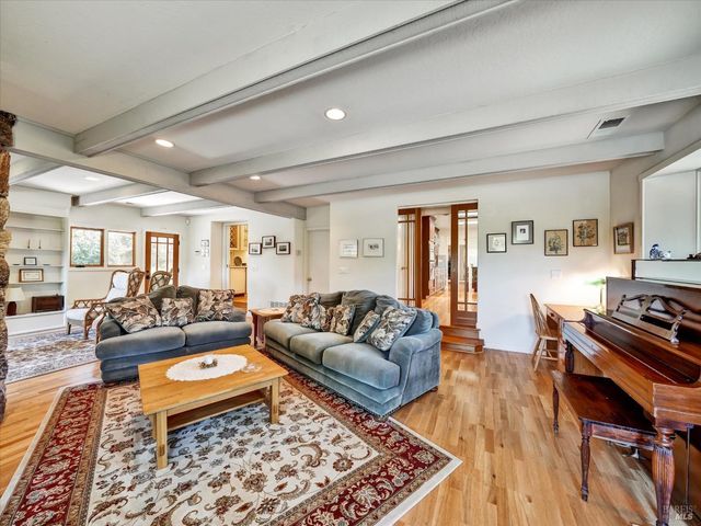 6410 Bennett Valley Rd, Santa Rosa, CA 95404