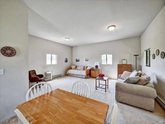 6410 Bennett Valley Rd, Santa Rosa, CA 95404