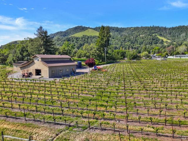 6410 Bennett Valley Rd, Santa Rosa, CA 95404