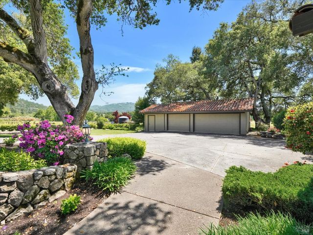 6410 Bennett Valley Rd, Santa Rosa, CA 95404