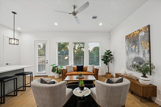 1848 W Tidwell Road, Houston, TX 77091