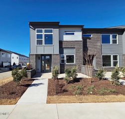 8 Quietwood Way, Pittsboro, NC 27312