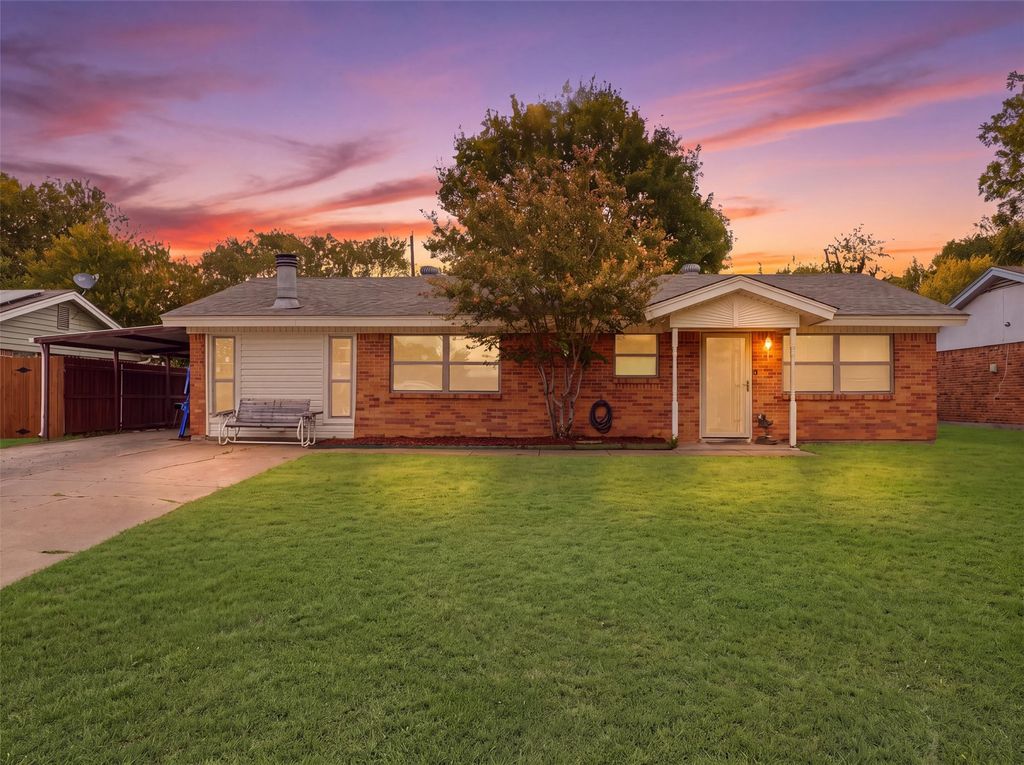 824 Crosby Avenue, White Settlement, TX 76108 — exterior