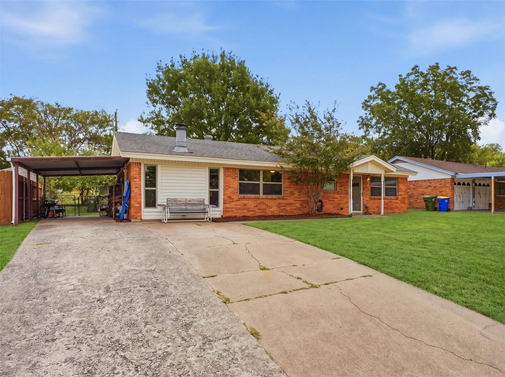 824 Crosby Avenue, White Settlement, TX 76108 — photo 4