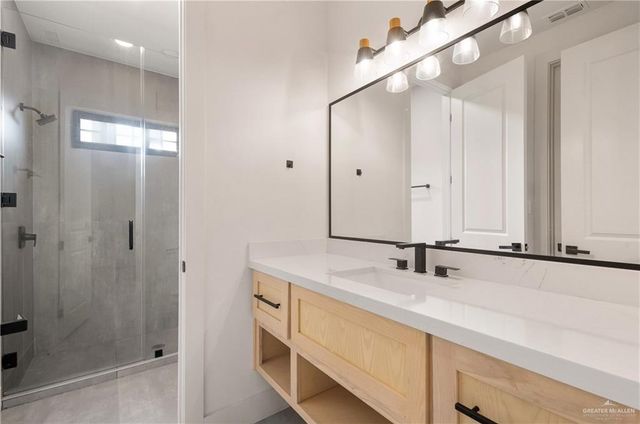 2604 Cottonwood Street, Mission, TX 78574