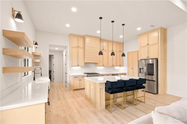 2604 Cottonwood Street, Mission, TX 78574