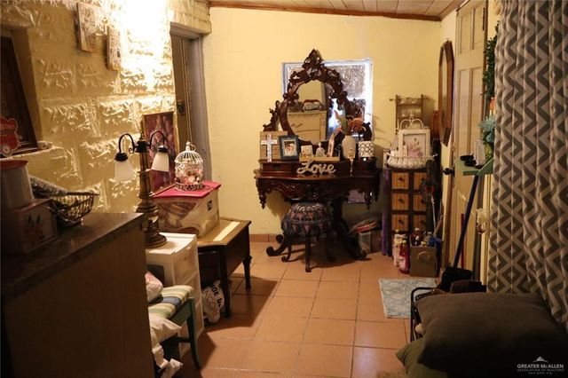 306 E Martin Avenue, Rio Grande City, TX 78582