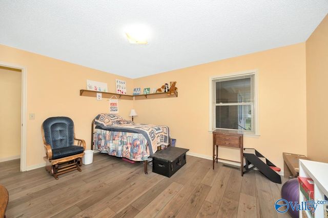 156 County Lake Road, New Market, AL 35761