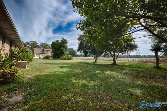 156 County Lake Road, New Market, AL 35761