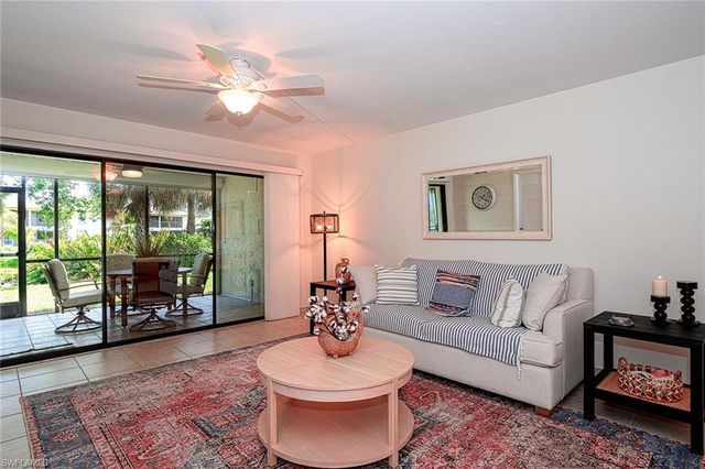 135 Cypress WAY E C, Naples, FL 34110