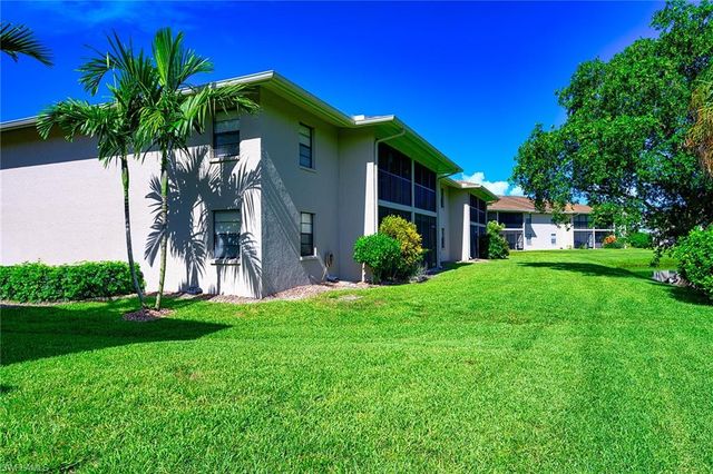 135 Cypress WAY E C, Naples, FL 34110