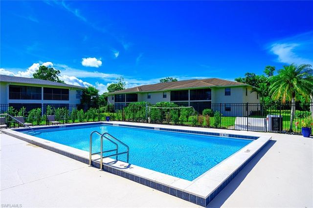 135 Cypress WAY E C, Naples, FL 34110