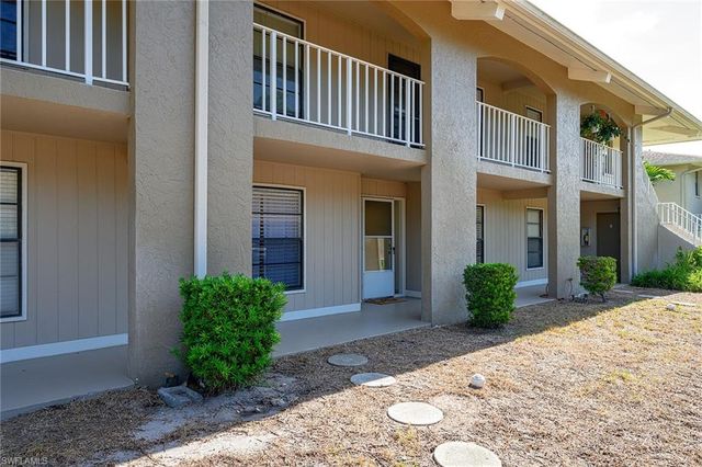 135 Cypress WAY E C, Naples, FL 34110