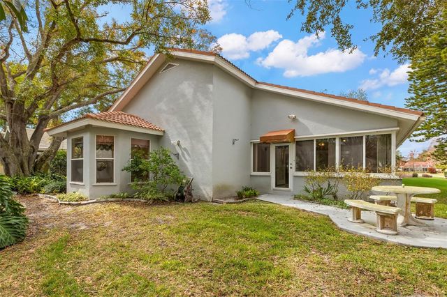 5245 VENICE WAY NE, St Petersburg, FL 33703