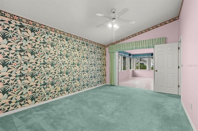 5245 VENICE WAY NE, St Petersburg, FL 33703