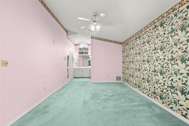 5245 VENICE WAY NE, St Petersburg, FL 33703