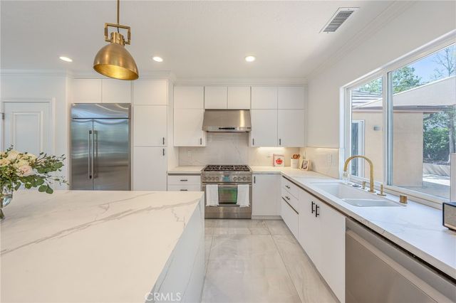 15 Tether Moon Lane, Ladera Ranch, CA 92694