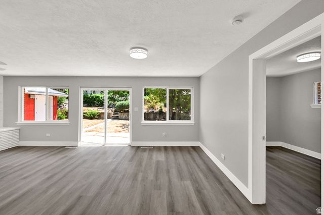 216 DONNA AVE, Ogden, UT 84404