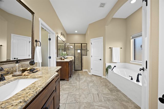 8230 Glenwick Drive, Waxahachie, TX 75167