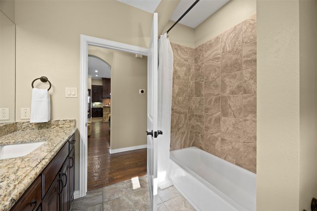 8230 Glenwick Drive, Waxahachie, TX 75167