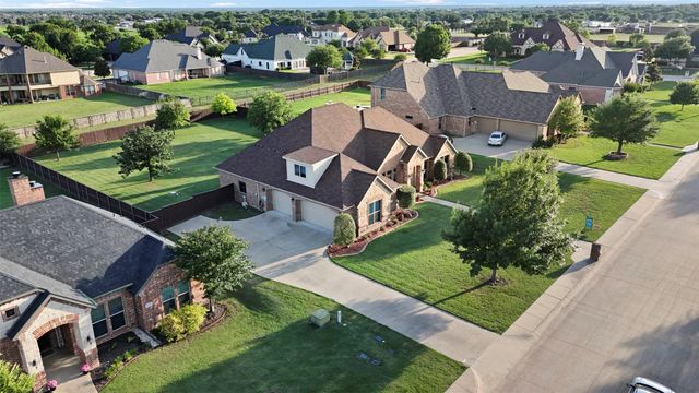 8230 Glenwick Drive, Waxahachie, TX 75167