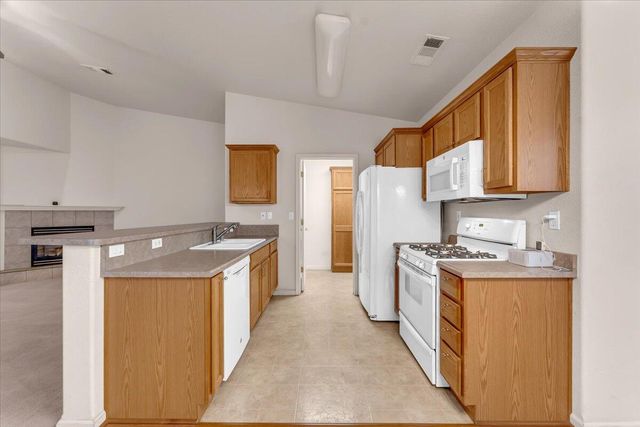 738 Stonebriar Trail, Redding, CA 96003