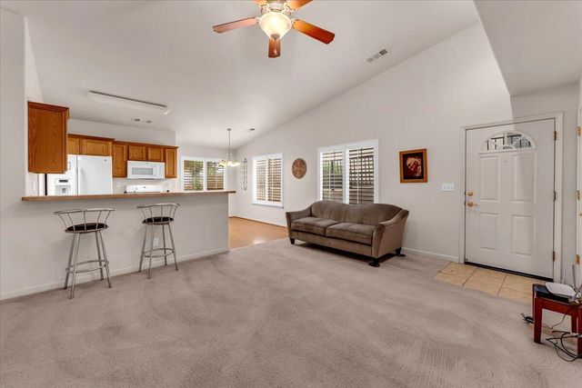 738 Stonebriar Trail, Redding, CA 96003