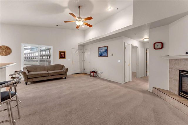 738 Stonebriar Trail, Redding, CA 96003