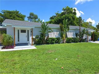 1917 Llewellyn DR, Fort Myers, FL 33901