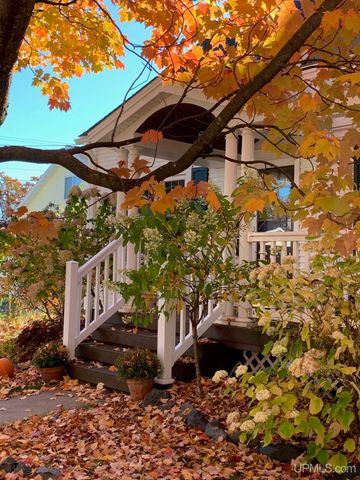 418 Albert Street, Marquette, MI 49855