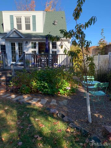 418 Albert Street, Marquette, MI 49855