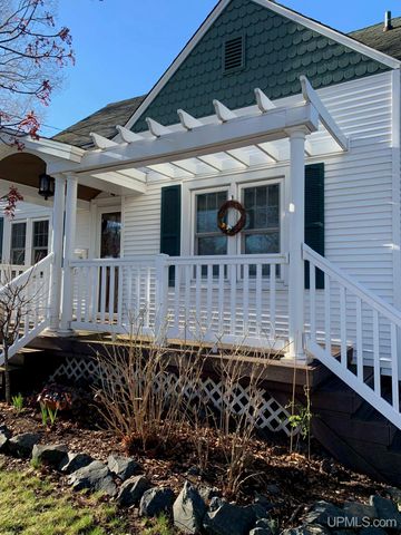 418 Albert Street, Marquette, MI 49855