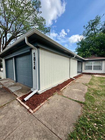 1814 Martin Luther Drive, Arlington, TX 76010