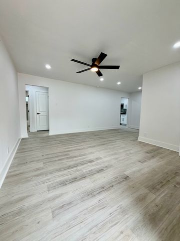1814 Martin Luther Drive, Arlington, TX 76010