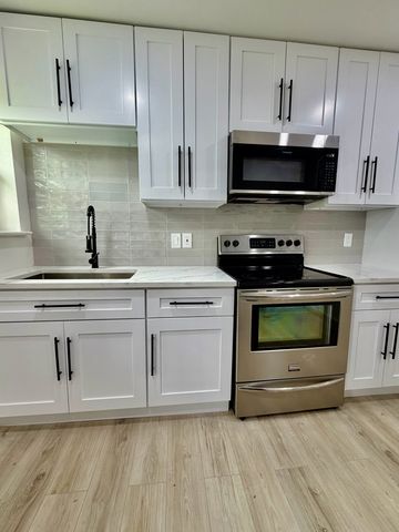 1814 Martin Luther Drive, Arlington, TX 76010