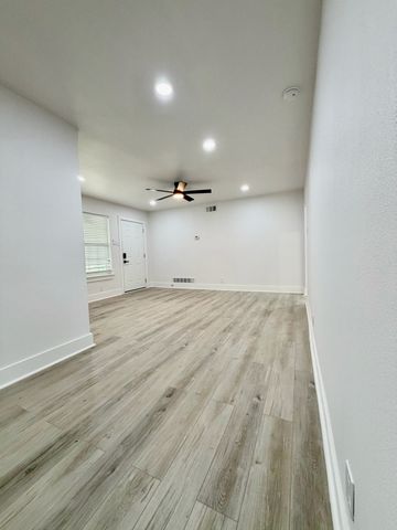 1814 Martin Luther Drive, Arlington, TX 76010