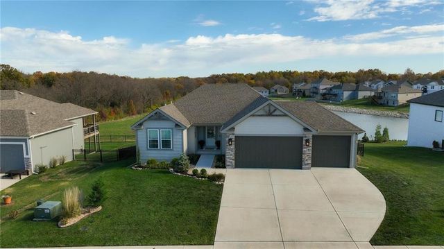 11827 N Manning Avenue, Kansas City, MO 64157