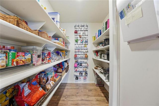 11827 N Manning Avenue, Kansas City, MO 64157