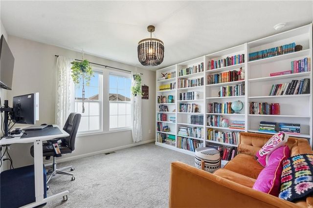 11827 N Manning Avenue, Kansas City, MO 64157