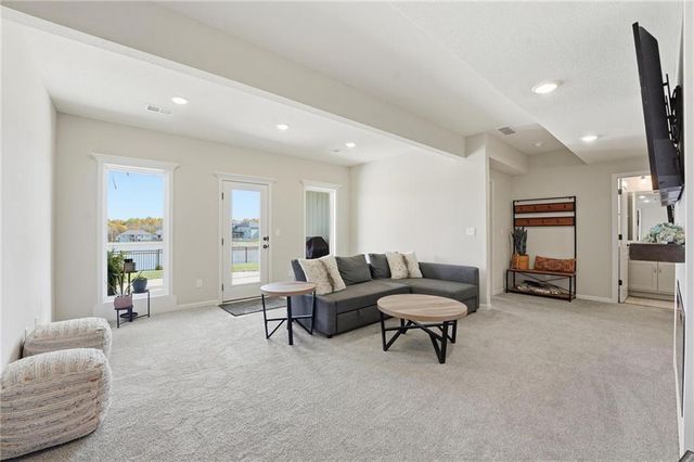 11827 N Manning Avenue, Kansas City, MO 64157