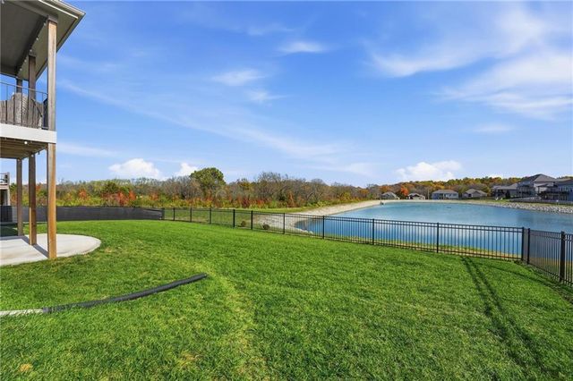 11827 N Manning Avenue, Kansas City, MO 64157