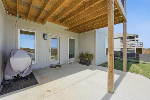 11827 N Manning Avenue, Kansas City, MO 64157